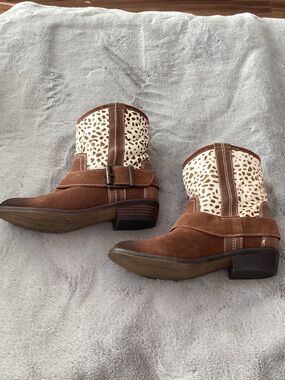 Kelsi Dagger Brown Suede Ankle Booties with Cream Leopard Shaft